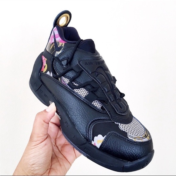 Nike Air Swoopes 2 Floral - Picture 2 of 7